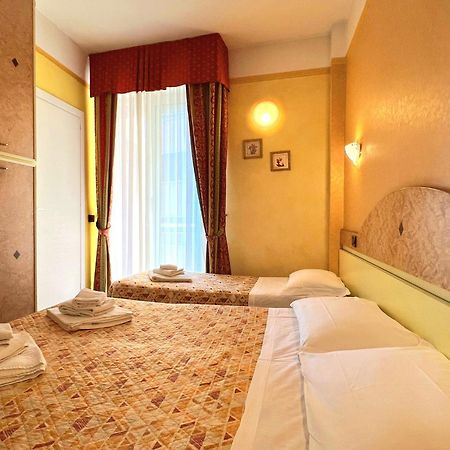 Hotel Soleblu ريميني المظهر الخارجي الصورة