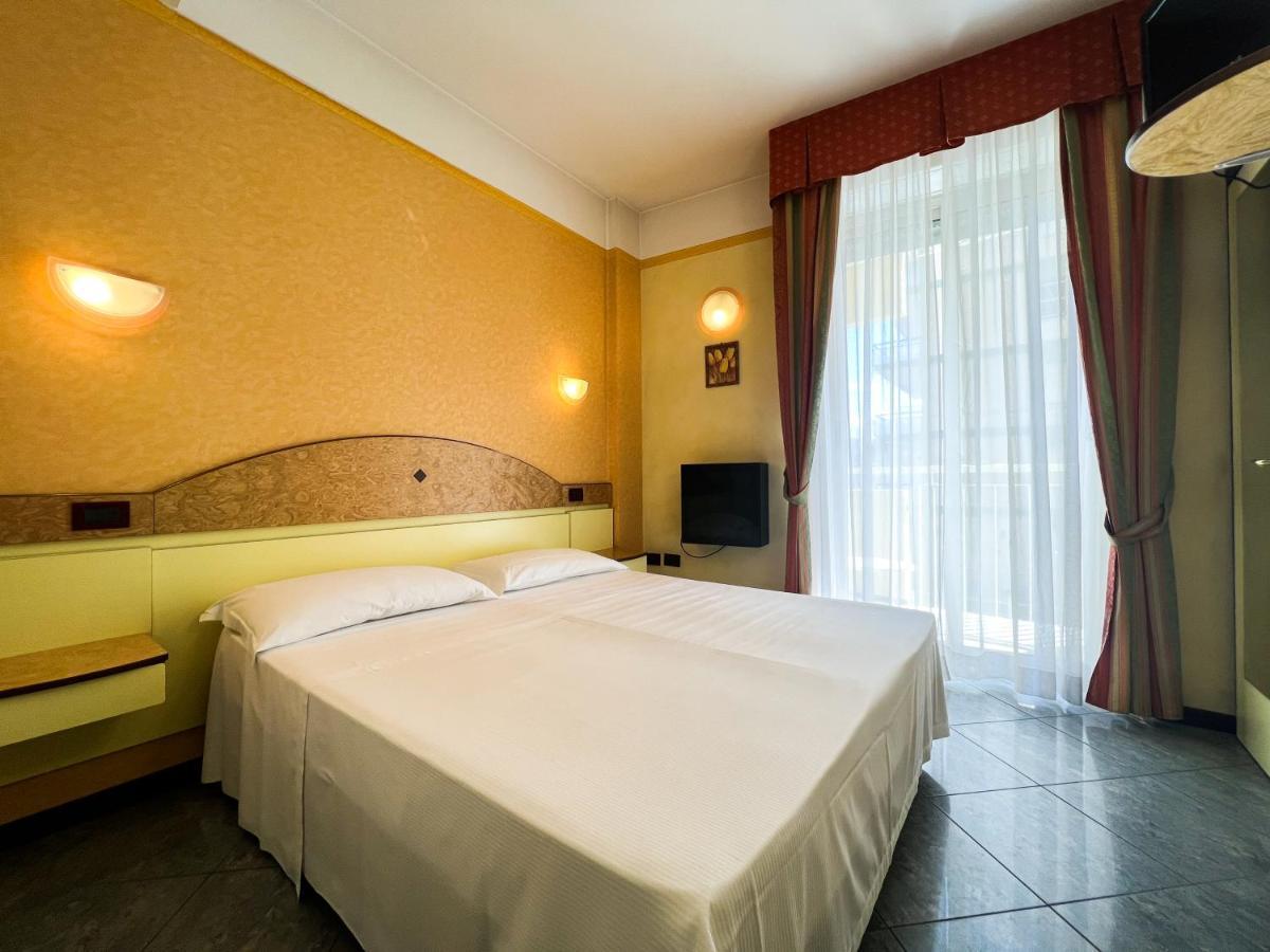 Hotel Soleblu ريميني المظهر الخارجي الصورة