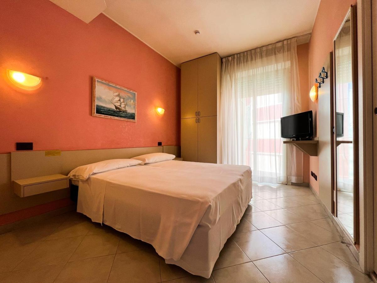 Hotel Soleblu ريميني المظهر الخارجي الصورة